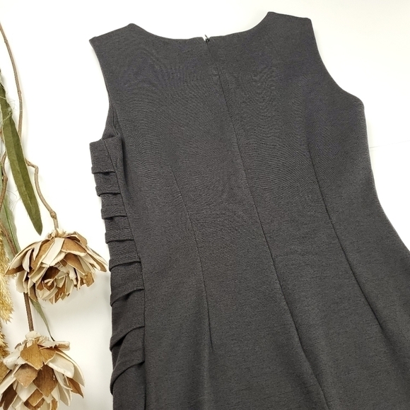 SAKS Fifth Avenue Grey Side Rouged Dress Sz 2 - Picture 7 of 10